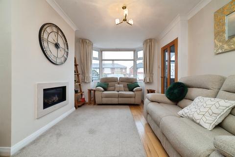4 bedroom end of terrace house for sale, Nelson Road, Hull