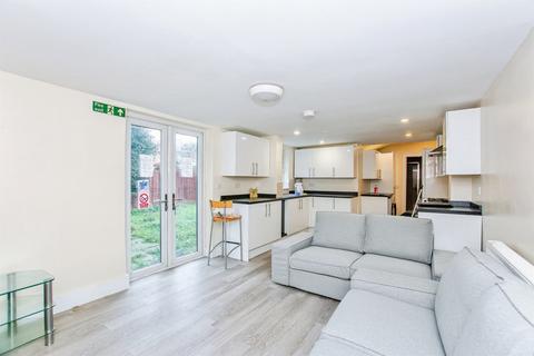 6 bedroom semi-detached house for sale, Artillery Street, Wisbech