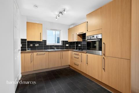 3 bedroom end of terrace house for sale, Millson Close, London