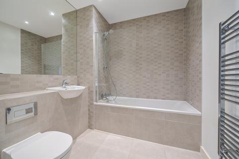 1 bedroom flat for sale, High Road, London
