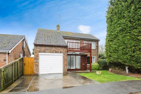Folly Close, Yaxley, Peterborough