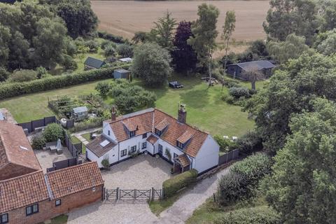 undefined, Fakenham Road, Stibbard, Fakenham