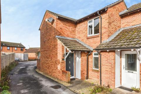 3 bedroom end of terrace house for sale, Ludlow Close, Westbury