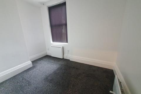1 bedroom flat to rent, Flat ,  Park Road, Bolton