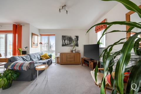 2 bedroom apartment for sale, Bluebell Drive, Sittingbourne, Kent, ME10