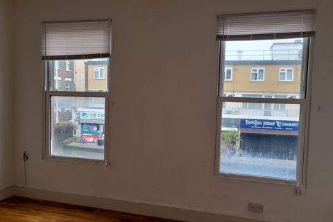 1 bedroom in a house share to rent, Wandsworth Road, London