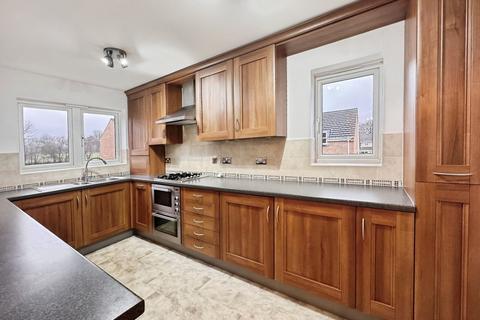 2 bedroom apartment for sale, Laithe Hall Avenue, Cleckheaton, BD19