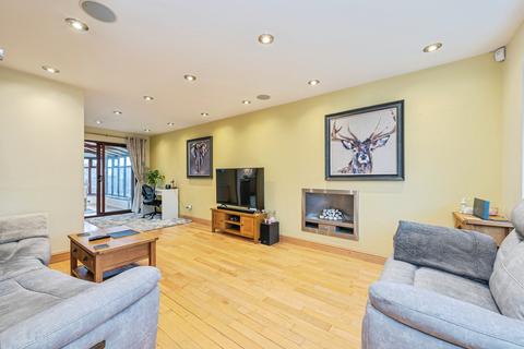 undefined, Leith Court, Thornhill, Dewsbury, WF12