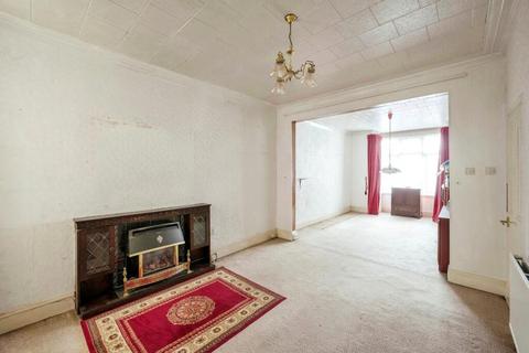 4 bedroom end of terrace house for sale, Rainton Road, Doncaster