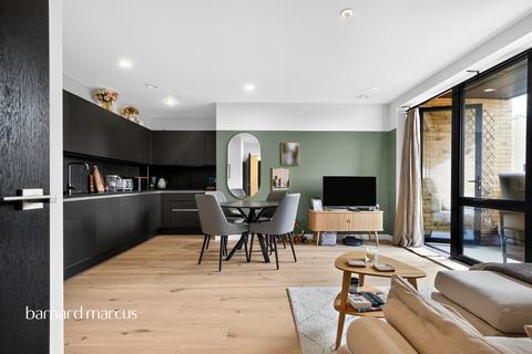 undefined, Middle Road, London