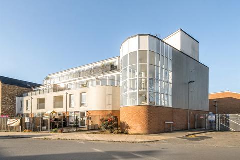 undefined, Cambridge Road, LONDON