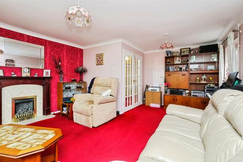 3 bedroom bungalow for sale, Willingdon Park Drive, Eastbourne