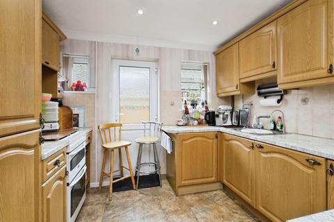 3 bedroom bungalow for sale, Willingdon Park Drive, Eastbourne