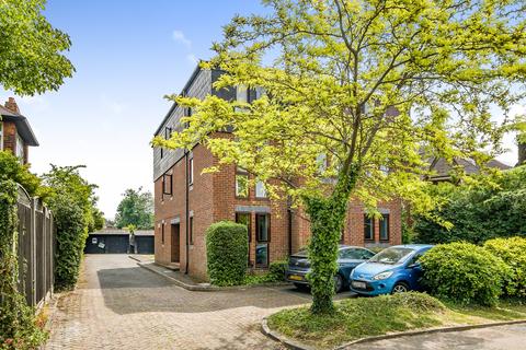 Uplands Park Road, Enfield