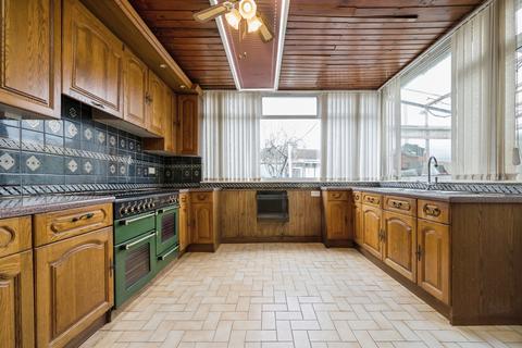 3 bedroom semi-detached house for sale, Wilmer Road, Eastleigh