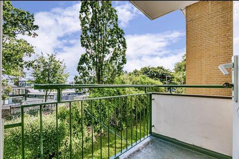 3 bedroom apartment to rent, 58 Weydown Close, London SW19 6JQ