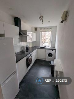 2 bedroom flat to rent, Dalgety Road, Edinburgh, EH7