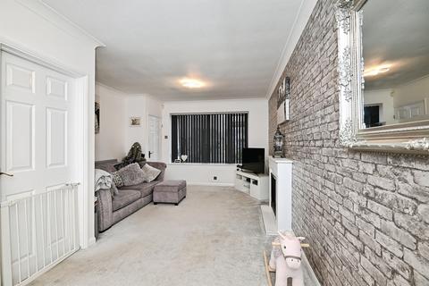 2 bedroom terraced house for sale, Gladstone Drive, Sittingbourne