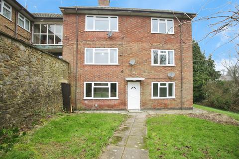 Lever Road, Rugby