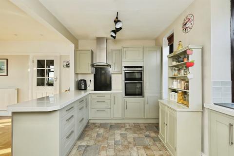 4 bedroom detached house for sale, Walkerith Road, East Stockwith, Gainsborough