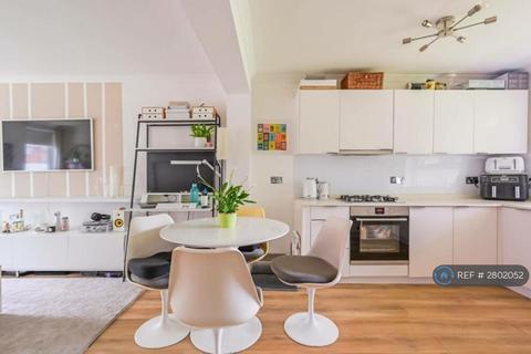 1 bedroom flat to rent, Ming Street, London, E14