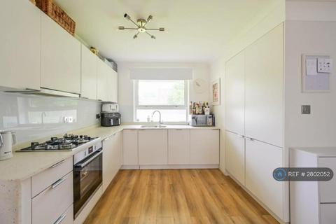 1 bedroom flat to rent, Ming Street, London, E14