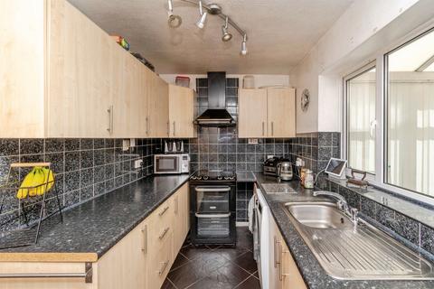3 bedroom end of terrace house for sale, Bassett Road, Wednesbury