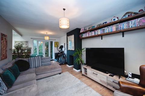 2 bedroom semi-detached house for sale, Bishops Close, Nettlestead, Maidstone