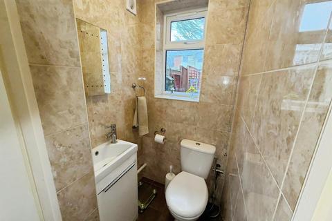 3 bedroom end of terrace house for sale, Cassiobridge Road, Watford
