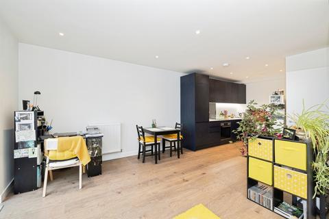 1 bedroom apartment for sale, Frogmore Avenue, Watford