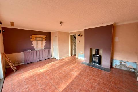 3 bedroom end of terrace house for sale, Windsor Close, Stamford