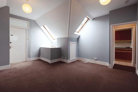 2 bedroom flat for sale, Esplanade, Seaford