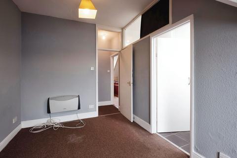 2 bedroom flat for sale, Esplanade, Seaford