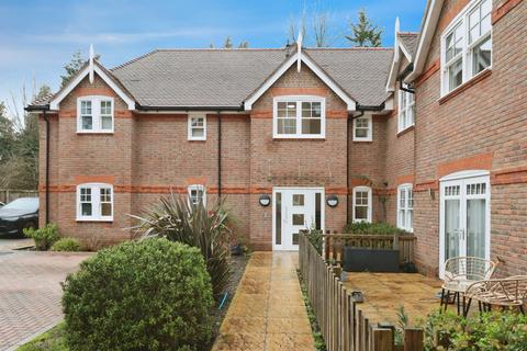 2 bedroom apartment for sale, Amersham Road, High Wycombe
