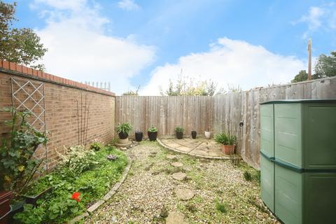 2 bedroom end of terrace house for sale, Massingham Park, Taunton