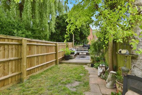 2 bedroom terraced house for sale, High Street, Deanshanger, Milton Keynes