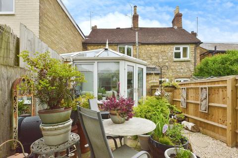 2 bedroom terraced house for sale, High Street, Deanshanger, Milton Keynes