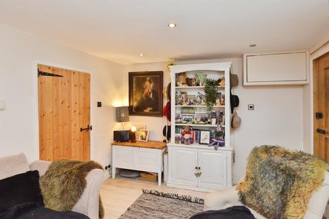 2 bedroom terraced house for sale, High Street, Deanshanger, Milton Keynes
