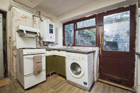 2 bedroom end of terrace house for sale, Ystrad Road, Pentre