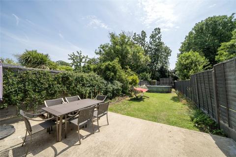 3 bedroom terraced house for sale, Empress Avenue, London, E12