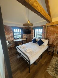 Studio to rent, Flat 4, The Warehouse, High Street PE21 8SP