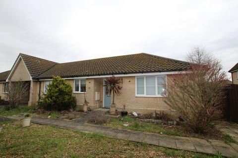 3 bedroom bungalow for sale, Harpers Way, Clacton-on-Sea