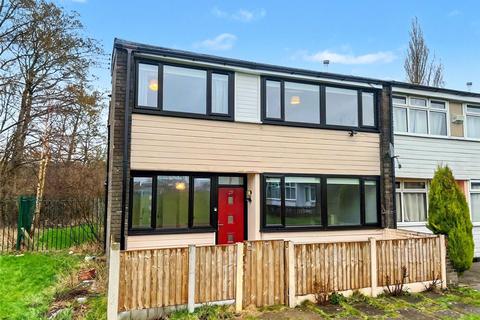 4 bedroom end of terrace house for sale, Hawk Close, Bury, Greater Manchester, BL9