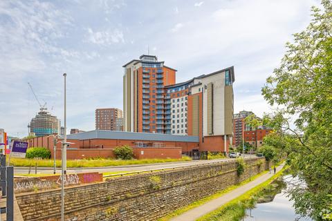 Retail property (high street) to rent, Gotts Rd Leeds LS12 1DW