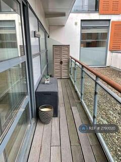 1 bedroom flat to rent, Cornell Square, London, SW8