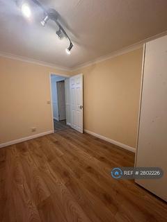 3 bedroom semi-detached house to rent, Devitt Close, Reading, RG2