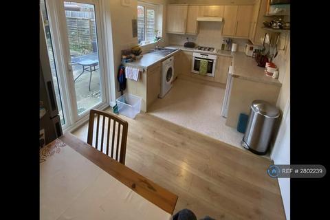 2 bedroom end of terrace house to rent, Firedrake Croft, Coventry, CV1