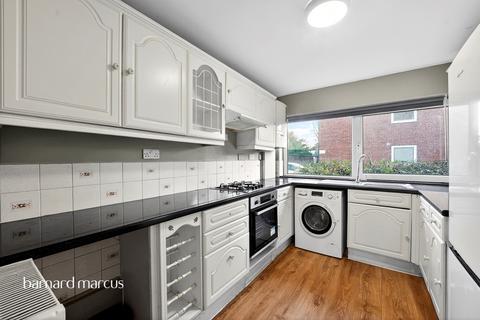 2 bedroom ground floor flat for sale, Kingston Road, New Malden