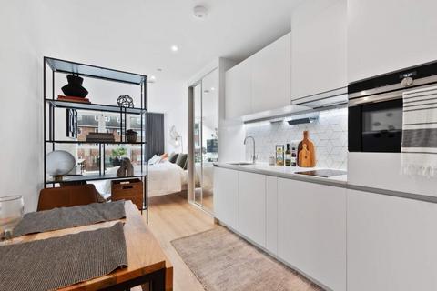 undefined, Coombe Hill House, Beverley Way SW20