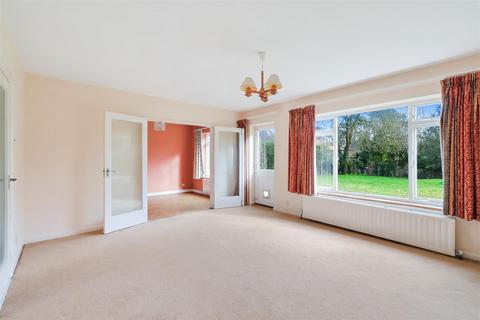 3 bedroom house for sale, Tadworth Village